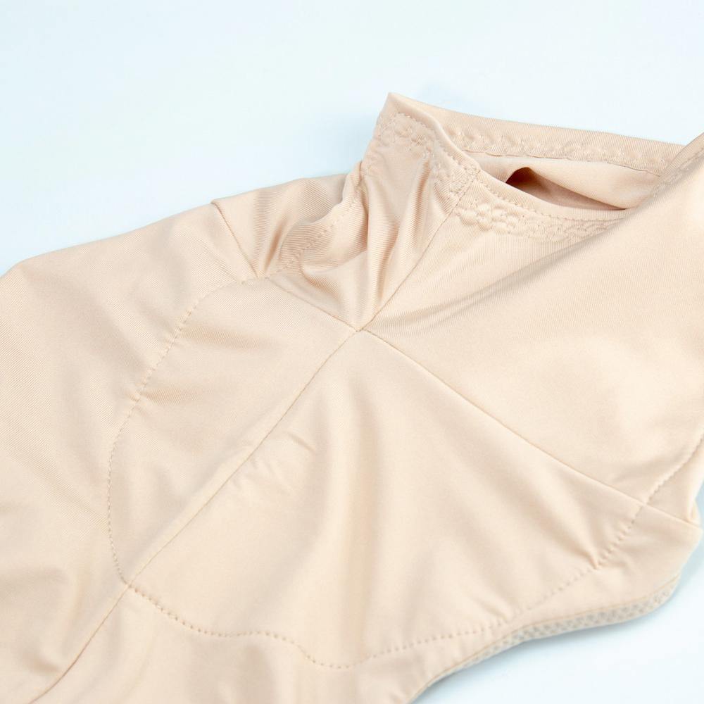 A Top TR-37  absorve o suor rapidamente e evita que sua camisa e camiseta fiquem molhadas. - Look produto certo
